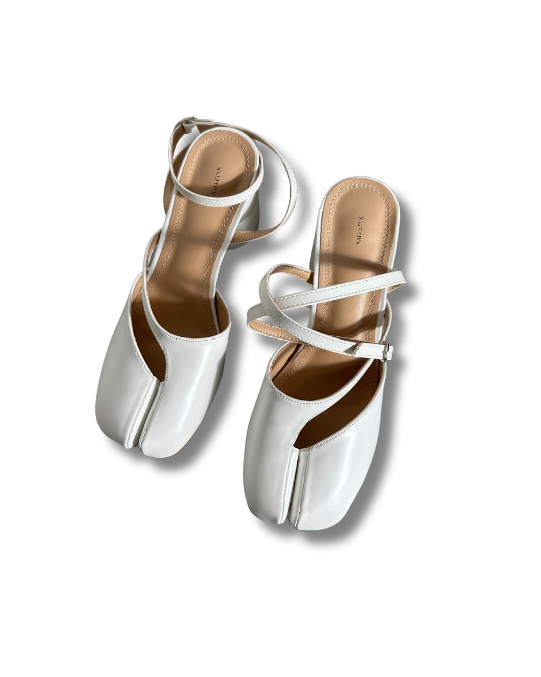 Strap pumps Tabi