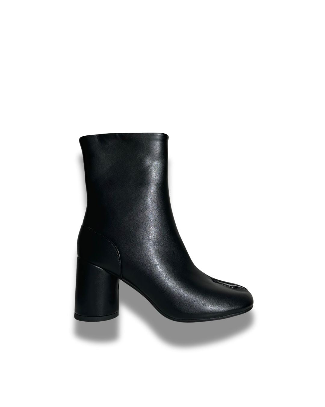Tabi boots