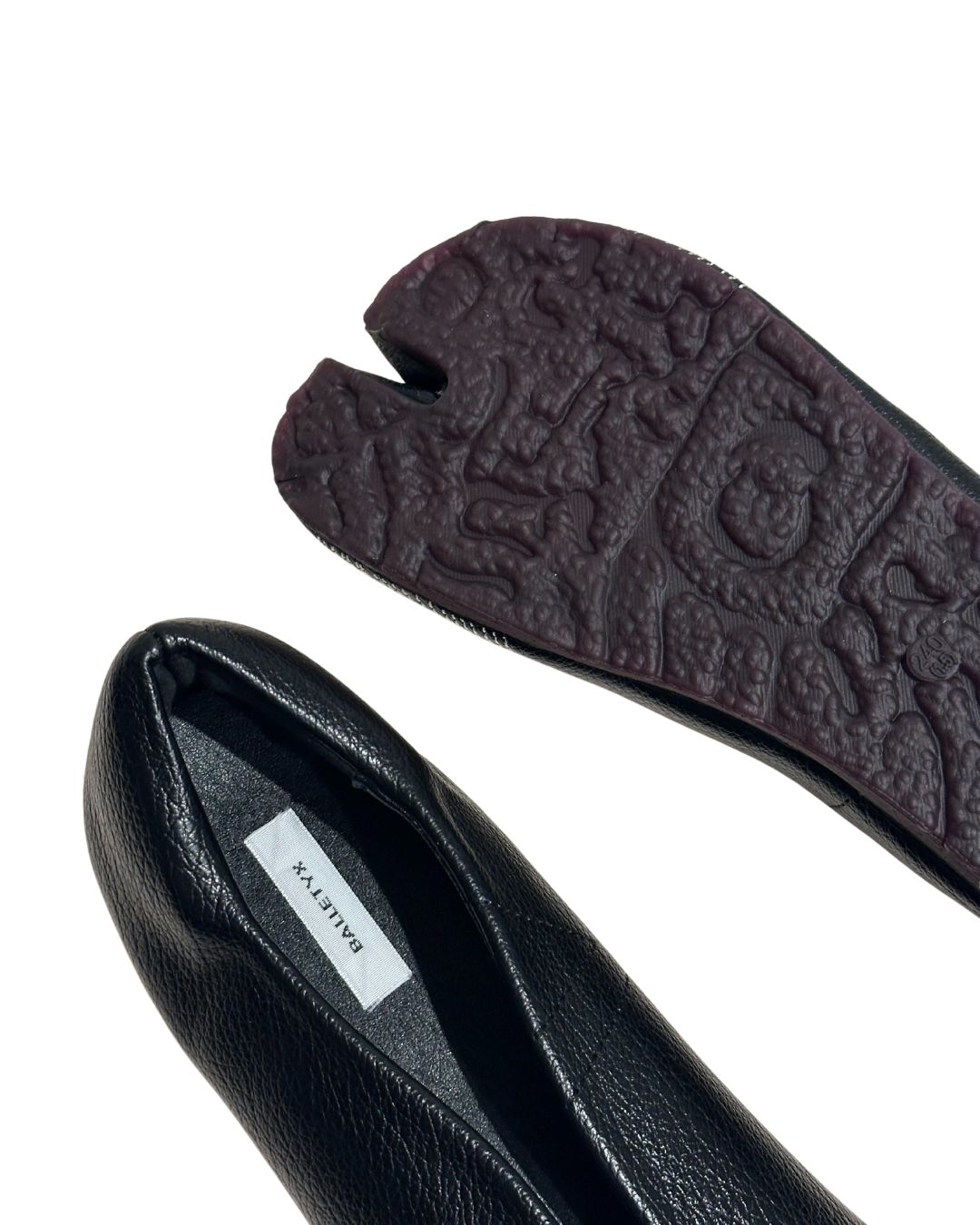 Split Toe Lazy Flats